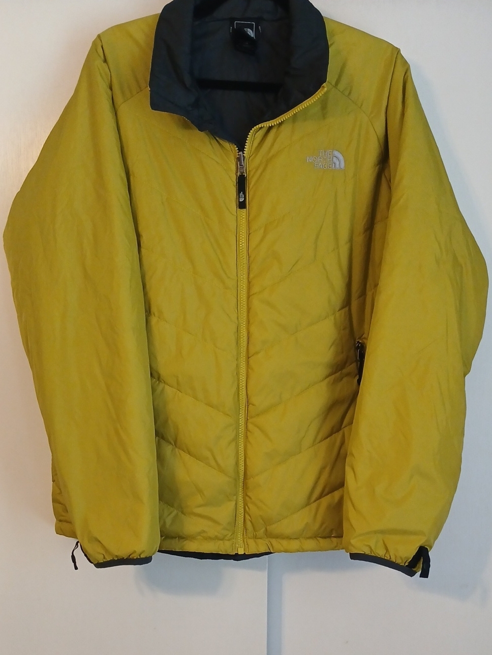 The North Face Men's "Lime Green" Puffer Jacket in Size L